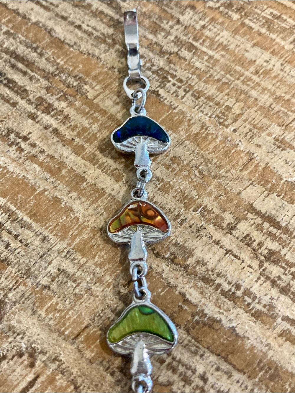 Y2K Mushroom Link Bracelet Silver Tone 7” Long - Picture 4 of 12